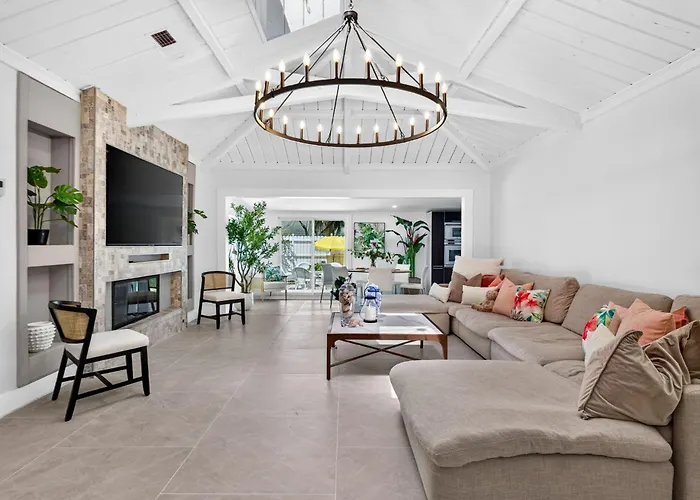 Caladesi Oasis Beautiful Coastal In North Clearwater Holiday home