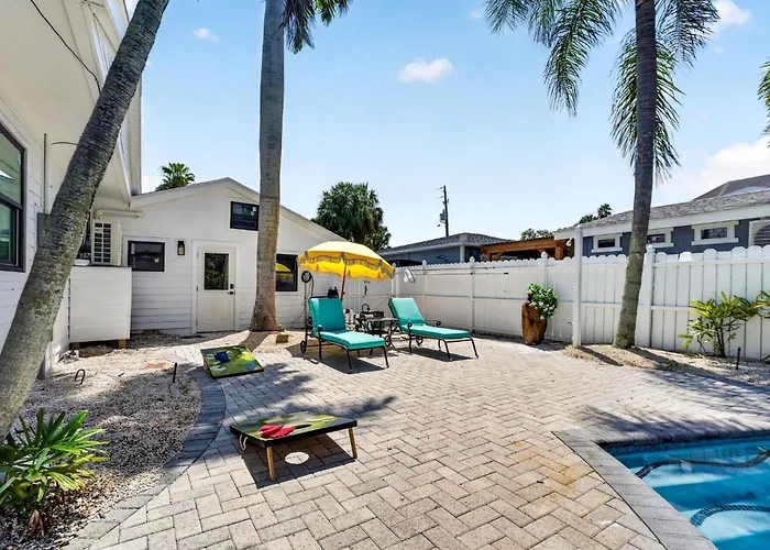 Holiday home Caladesi Oasis Beautiful Coastal In North Clearwater Clearwater Beach