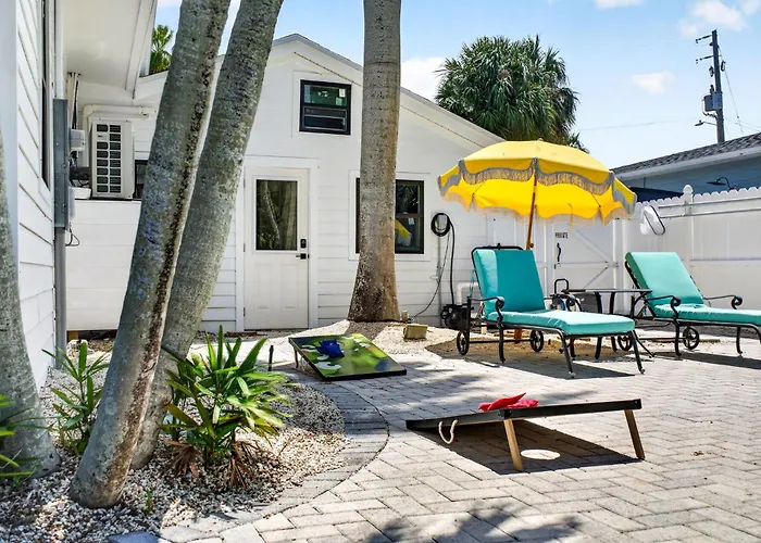 Caladesi Oasis Beautiful Coastal In North Clearwater Holiday home Clearwater Beach